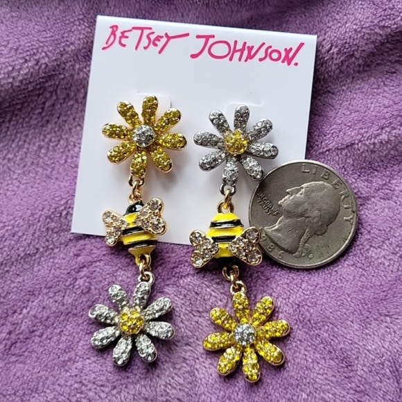 Betsey Johnson bee mix matched dangle - Picture 2 of 4